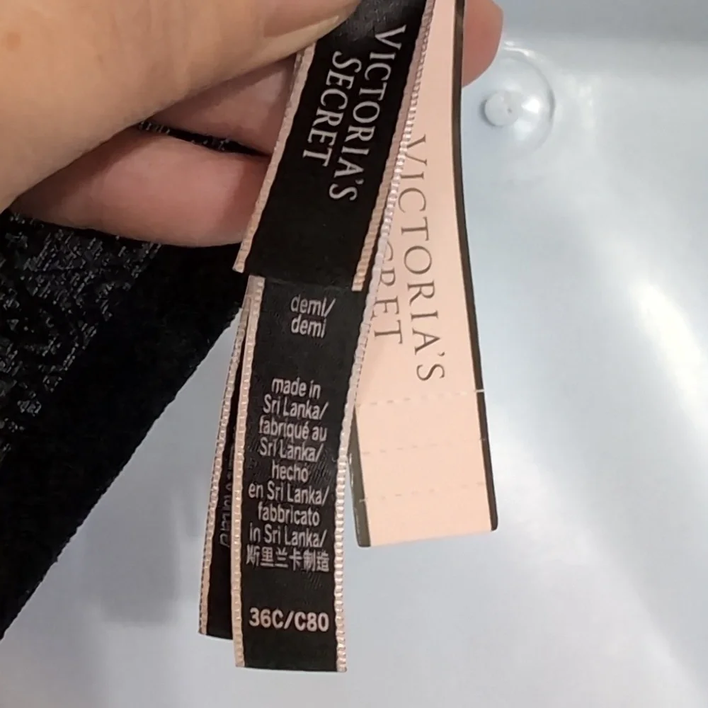 Victoria's Secret Black Very Sexy Demi Push-Up Bra Size 36C New with Tags